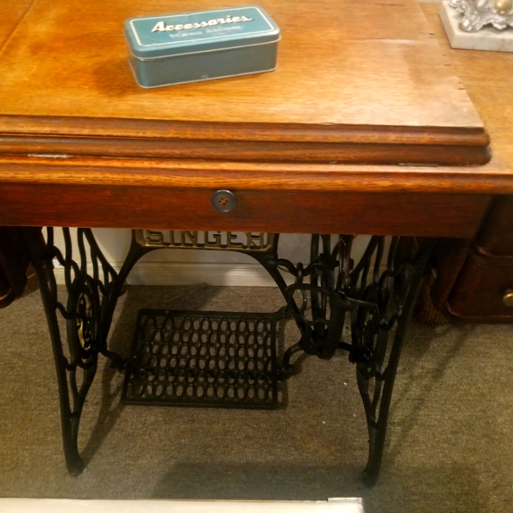 Singer sewing machine